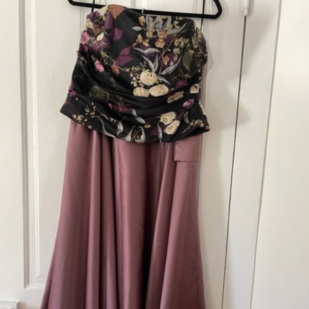 Formal strapless bodice with satin floor length skirt